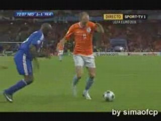 Pays Bas 3-1 France but Robben