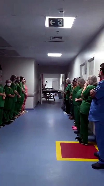 Corredor de aplausos para doador de órgãos no IJF