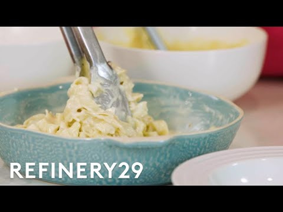How Netflix Chef Samin Nosrat Makes Pasta At Home | Good Chef, Bad Kitchen | Refinery29