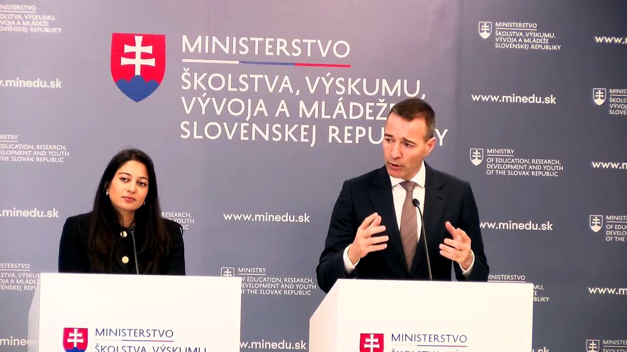 ZÁZNAM: Drucker: Učitelia základných a stredných škôl dostanú licencie na model ChatGPT
