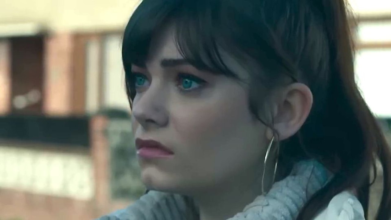 Effi o blaenau trailer omeu