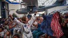 Los astronautas de Artemis 2 regresan a la Tierra