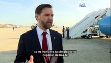 JD Vance avisa o Irão para não "brincar" com os EUA durante as conversações no Paquistão