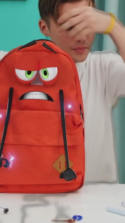 My backpack came to life! 🎒😱 #animation #funny