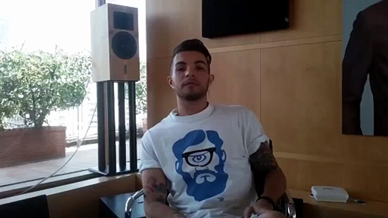 Marco Carta torna nella sua Isola: il video-saluto ai lettori de L'Unione Sarda