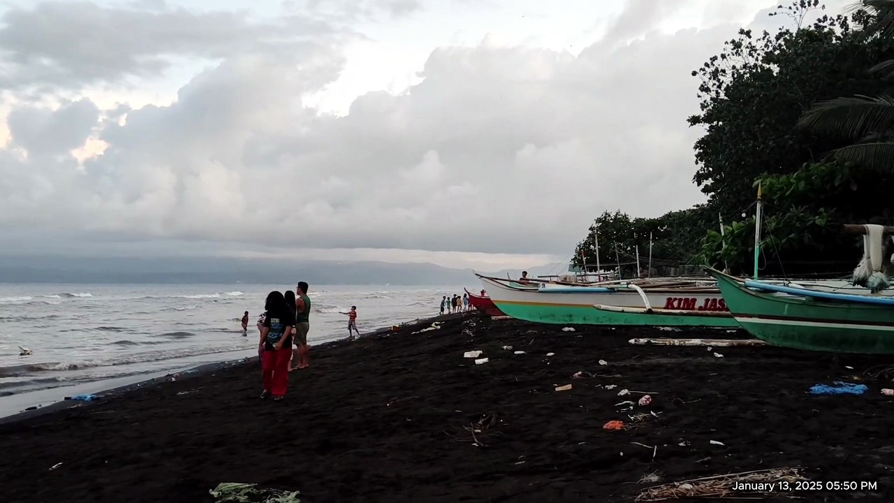 The Sea Rebuilding the "Pasil" After the Storm (Kulyada)