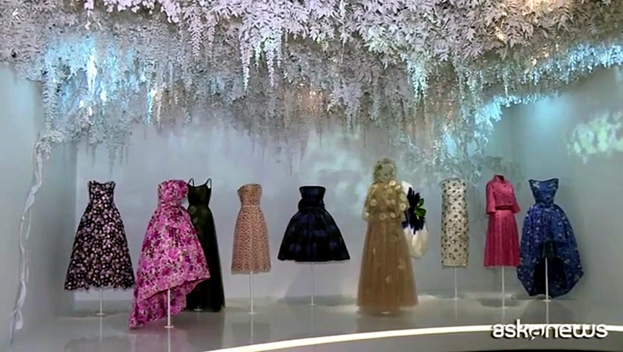 La storia di Dior in 300 abiti, una mostra per i 70 anni della maison