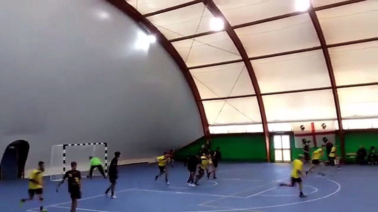 (VIDEO E 2FOTO IN ALLEGATO SEZ SPORT DI SQUADRA) Pallamano A2 maschile, primo successo per il Selargius. Vincono anche le sassaresi