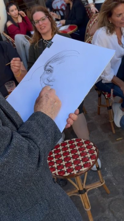 Painter in Montmartre 🎨🇫🇷