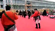 Le danze dei Mamuthones spopolano al Carnevale di Venezia