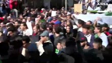 Algeria in piazza contro Bouteflika, muore dimostrante