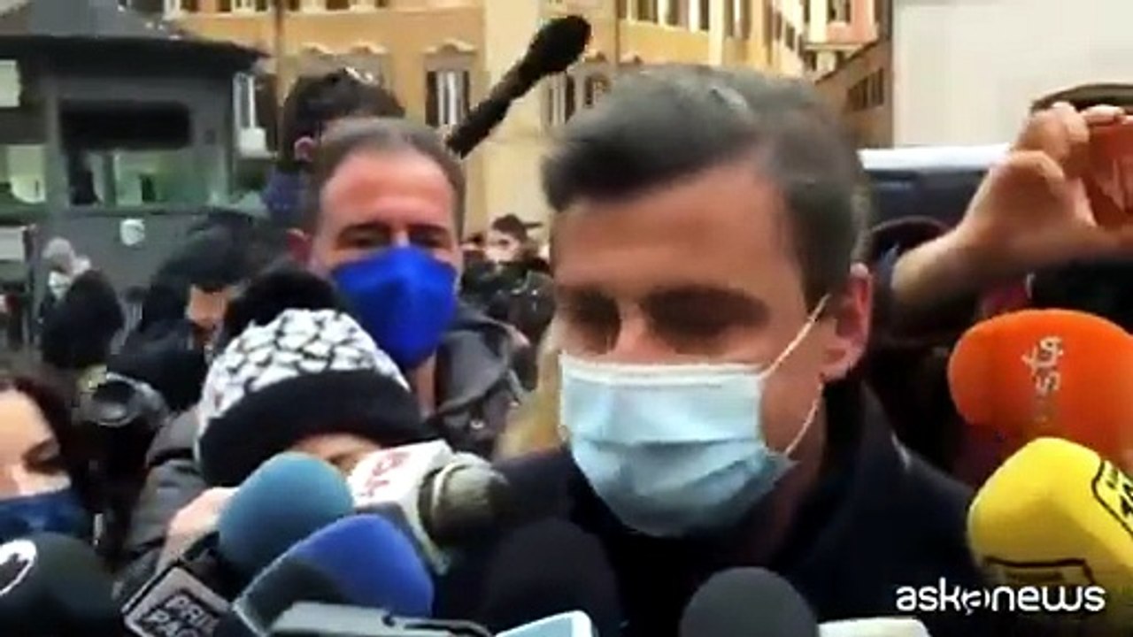 Quirinale, Calenda: "Prima elezione del Presidente in cui si va avanti a WhatsApp, non è il modo"