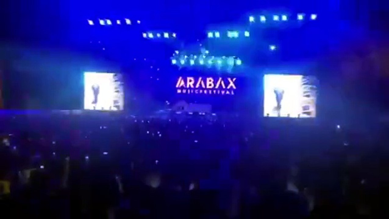 Lo show di Fabri Fibra all'Arabax Music Festival
