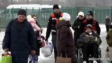 Ucraina, continua sotto la neve l'esodo dei profughi in Polonia