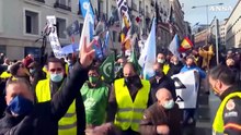 Madrid, migliaia di poliziotti protestano contro la riforma della legge sulla sicurezza