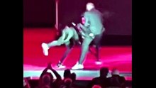 Dave Chapelle, il comico aggredito sul palco durante uno show