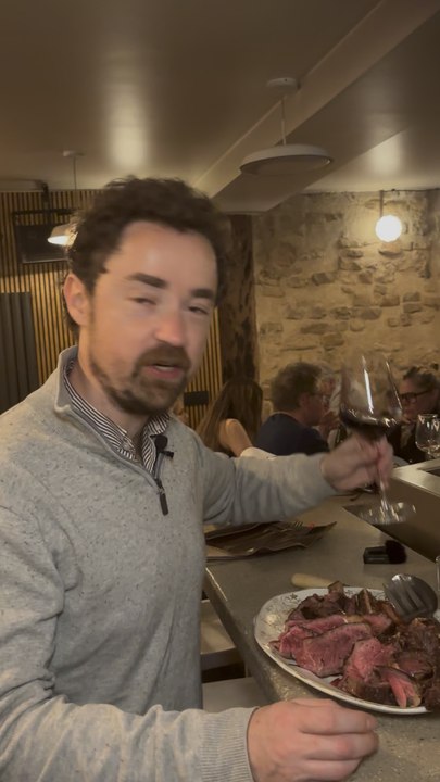 On s’est régalé chez @bambocherestaurant ! Le bistrot le plus canaille du 12ème ! Quel accueil de dingue ! Merci Thomas et Joffrey🏼#bistro #gastronomie #terroir #bonvivant #vin