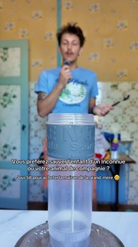 C’est un dilemme qui fait le buzz en ce moment sur Internet 😭 je pense que je sauverais l’enfant même si je ne suis pas en situation réelle 🙌