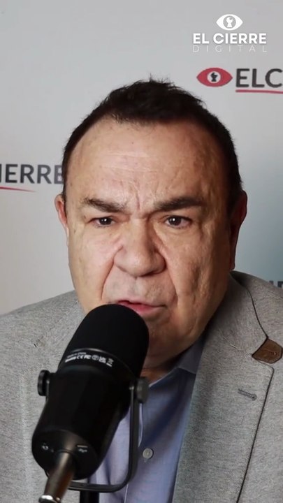 Koldo y Ábalos en la clínica capilar de Mauricio Anglés