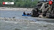 हरिद्वार में जलस्तर बढ़ने से टापू पर फंसे 21 यात्री, हलक में अटकी सांसे, बमुश्किल हुआ रेस्क्यू