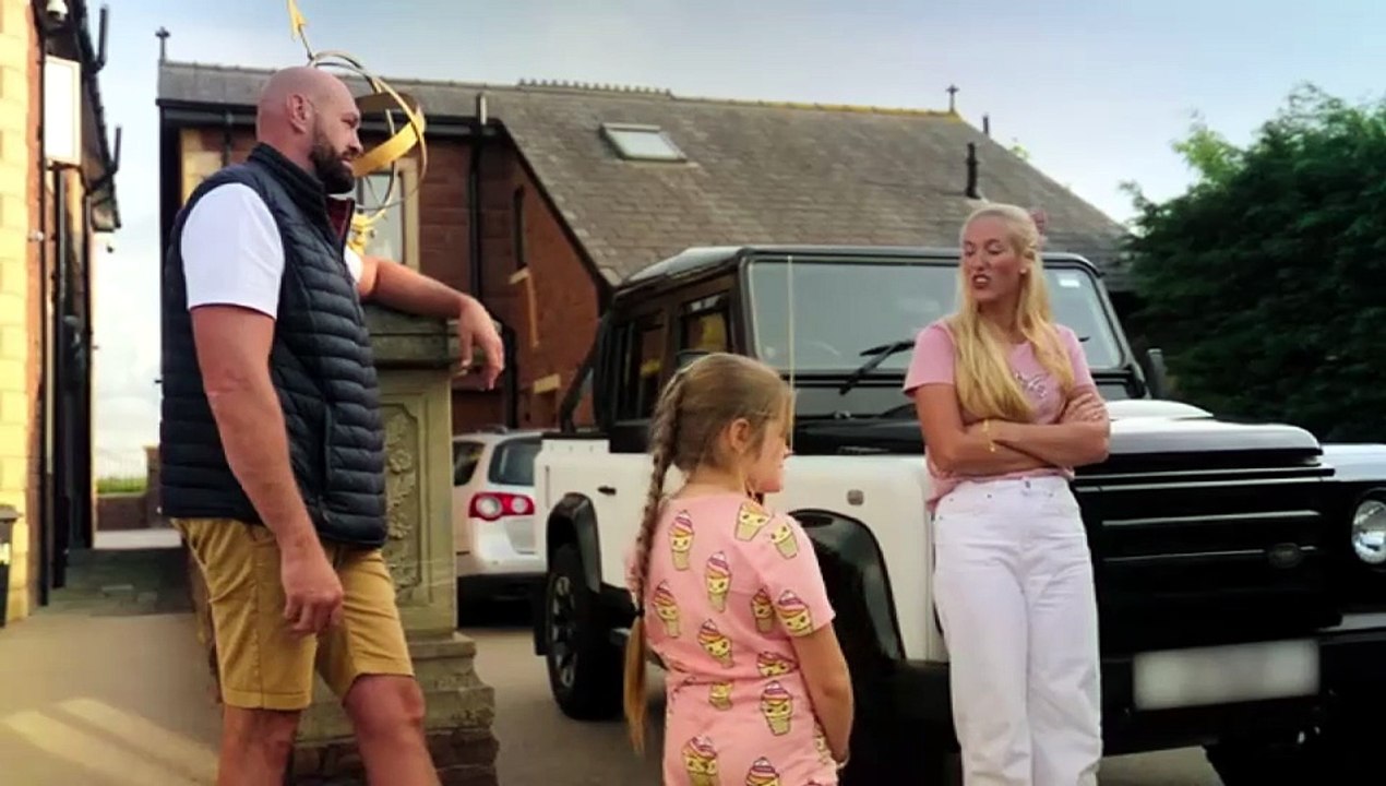 At Home with the Furys - Season 2 Episode 3 - Everybody Wants a Piece of the GK