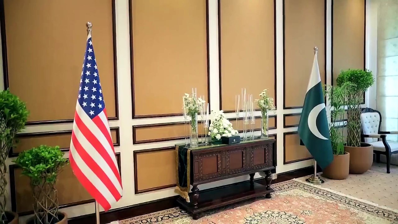 Trump anuncia el cierre perimetral del estrecho de Ormuz