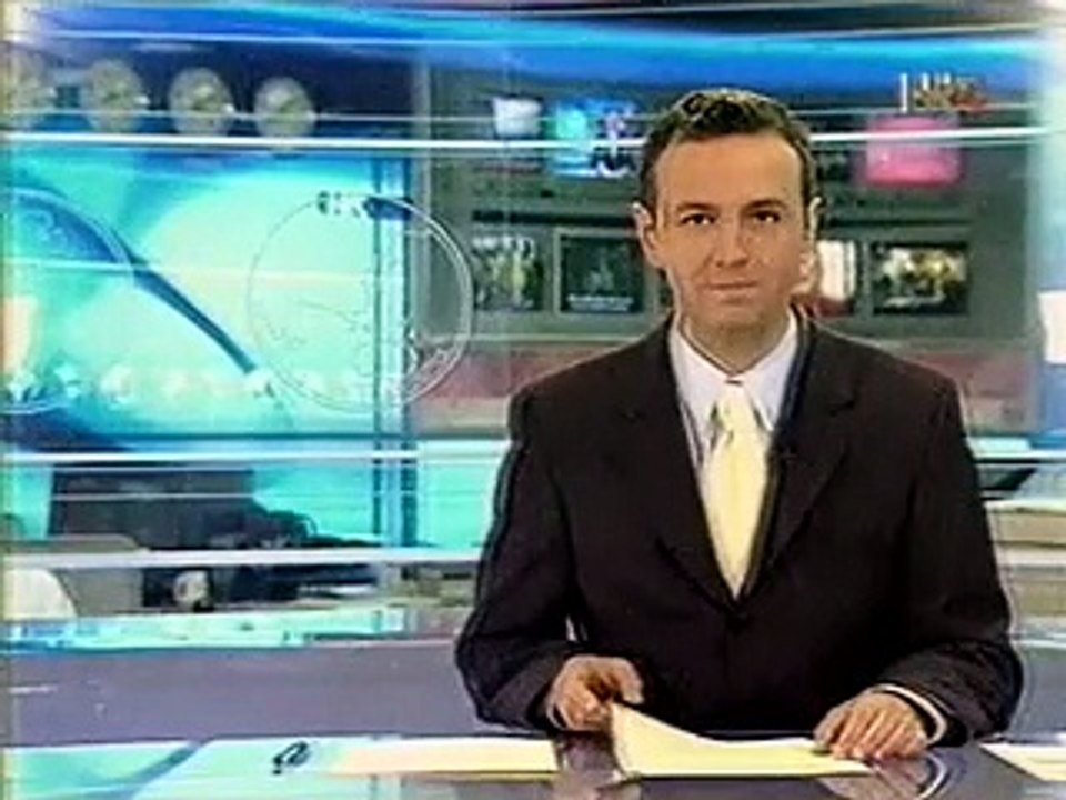 Podnevni Dnevnik i TV kalendar (01.11.2004.)