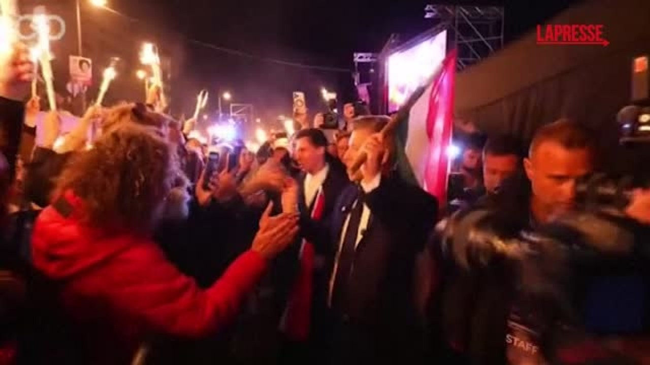 Magyar dopo la vittoria delle elezioni in Ungheria: «Abbiamo liberato il Paese»