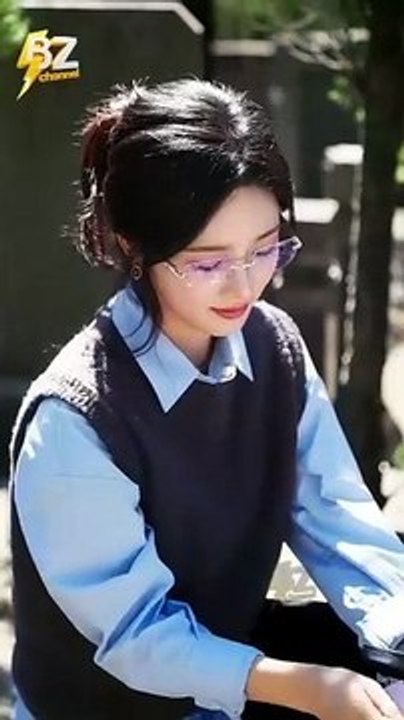 Adiós al pasado, hola al destino Completa en Español