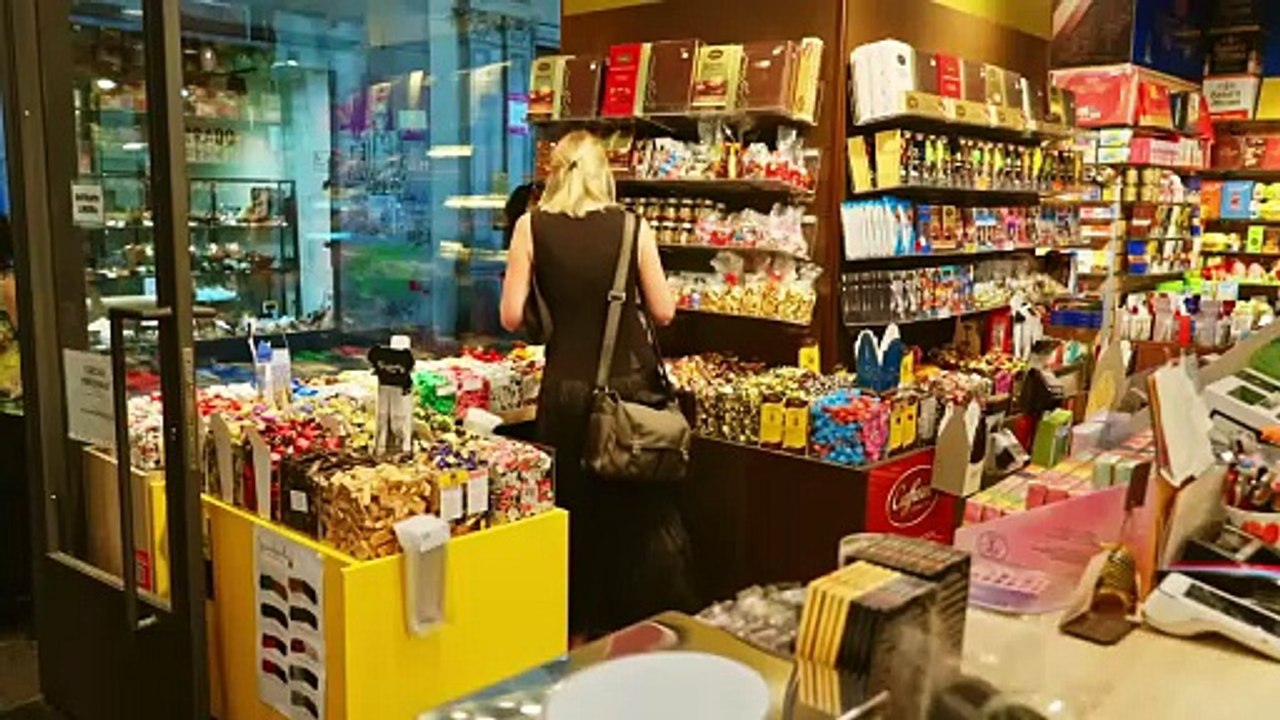 Roman Empire by Train with Alice Roberts S01E04 The Streets of Turin H 264