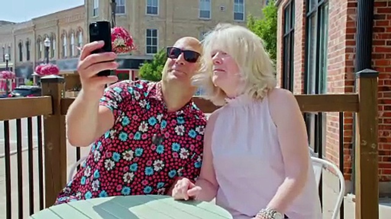 Lakefront Luxury S05E28