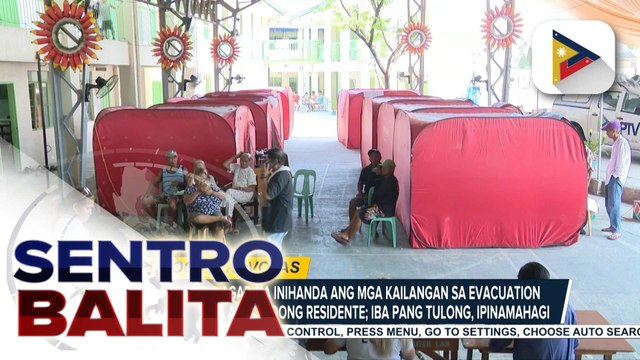 Ilang residente sa Obando, Bulacan, inilikas matapos maaapektuhan ng usok mula sa nasunog na sanitary landfill sa Navotas City; Navotas LGU, tiniyak ang patuloy na ground suppression operation sa landfill | ulat ni Gab Villegas