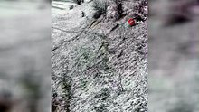 Kar ve buzlanma faciası! Ambulans uçuruma yuvarlandı: 1 kişi hayatını kaybetti, 4 yaralı