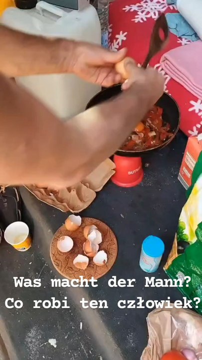 🍳 Was macht der Mann? | Co robi ten mężczyzna?