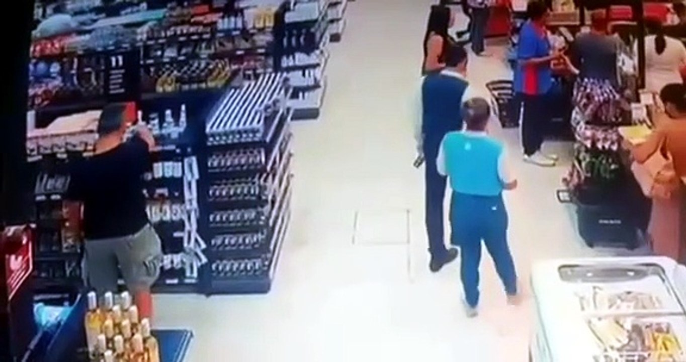 Delegado da PF é flagrado furtando trufas em shopping de Recife (PE)