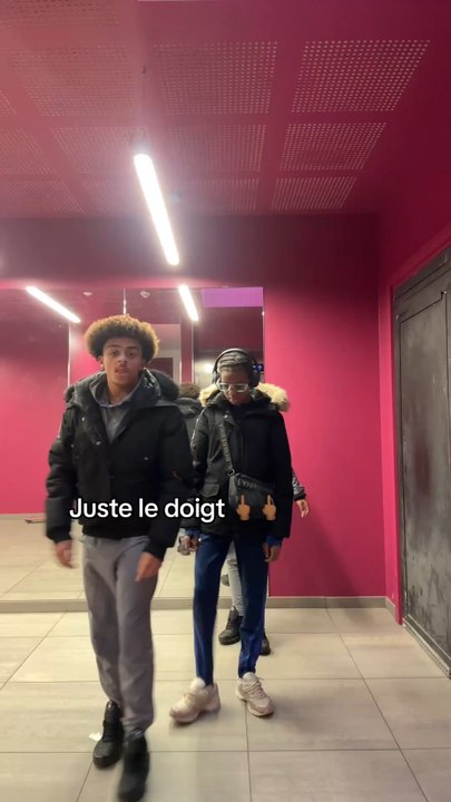 Juste le doigt 🏾
