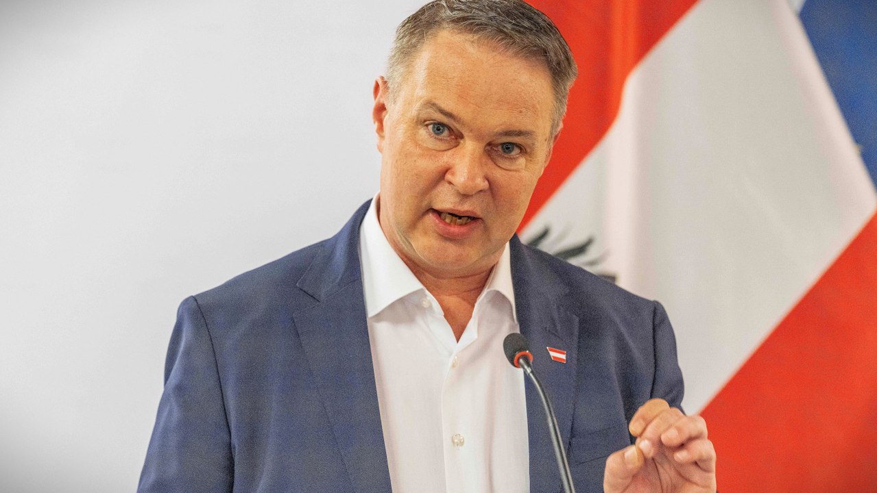 Medienförderung neu: Babler will 'echten Journalismus' stärken