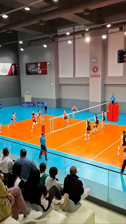 İlk Set Sonucu - İBB Spor 15-25 Beşiktaş - Yıldız Kızlar Süper Ligi Final Grubu 8. Hafta