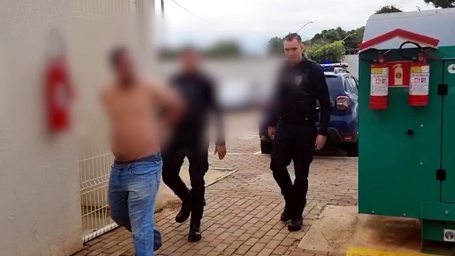 Homem é preso após ameaçar a avó e quebrar móveis de residência em Cascavel