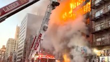 Großeinsatz in New York: Hochhaus brennt völlig aus