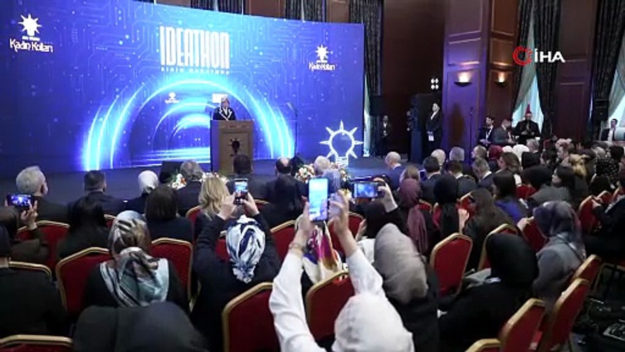 Cumhurbaşkanı Erdoğan: "Aile kurumunun ve ailevi değerlerin muhafazasını bu bakımdan bir milli güvenlik ve beka meselesi olarak görüyoruz"