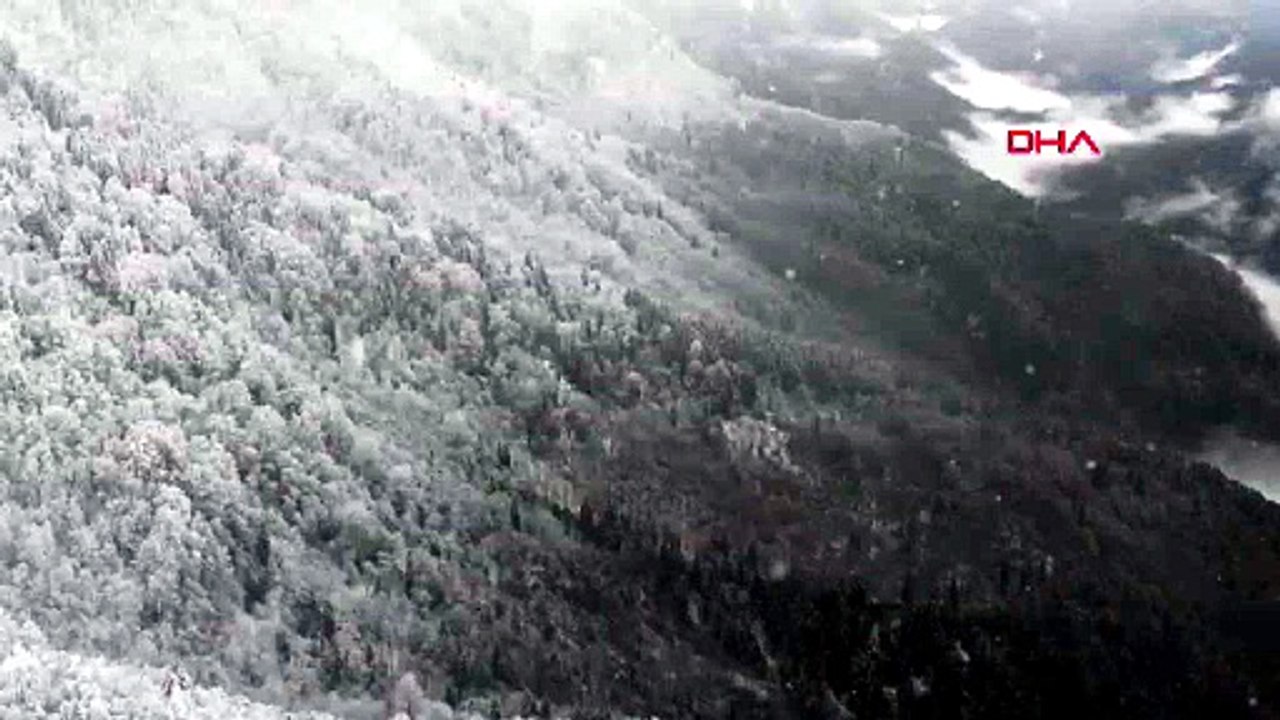 Kar kalınlığı 20 santimetreye ulaştı! Ayder nisan ayında beyaza büründü