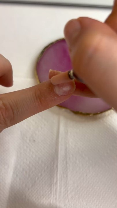 Dite moi si vous aimez les vidéo de nails sa me motiverais a en faire ❤️