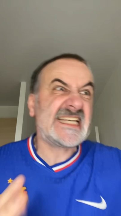 En live tout les jours à partir de 16h sur Twitch : le_mando 🟪