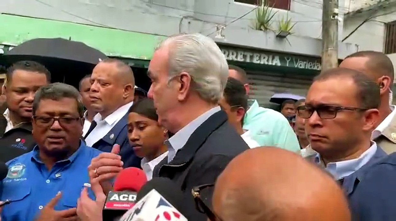 Abinader supervisa zonas afectadas por lluvias en Santo Domingo Oeste y anuncia más recursos
