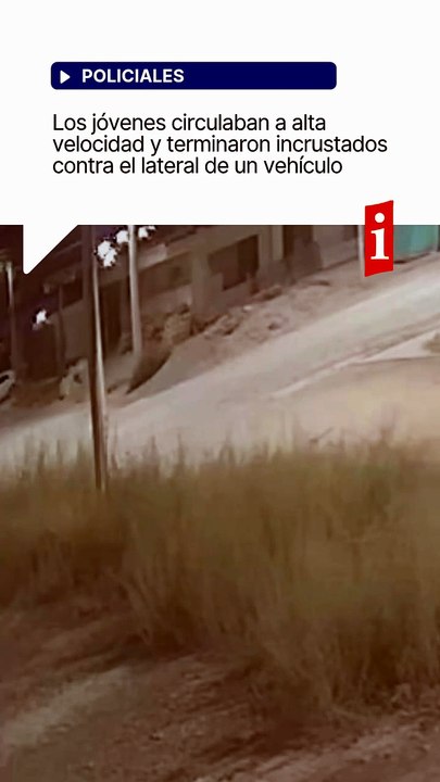 🚨 Brutal choque en Neuquén: dos motos impactaron contra una camioneta y todo quedó filmado