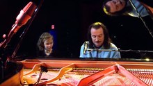 Yanni ve Dünya Tatlısı McKenzie
