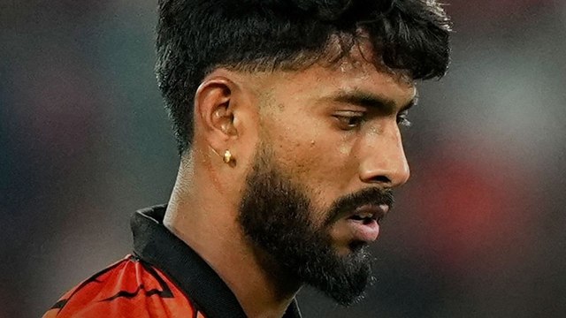 Praful Hinge, IPL 2026: डेब्यू मैच के पहले ही ओवर में रचा इतिहास, जानें कौन हैं प्रफुल हिंगे