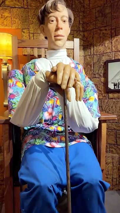 Inside Ripley’s Believe It or Not! Surfers Paradise: Shrunken Heads & Mars Rocks 👽