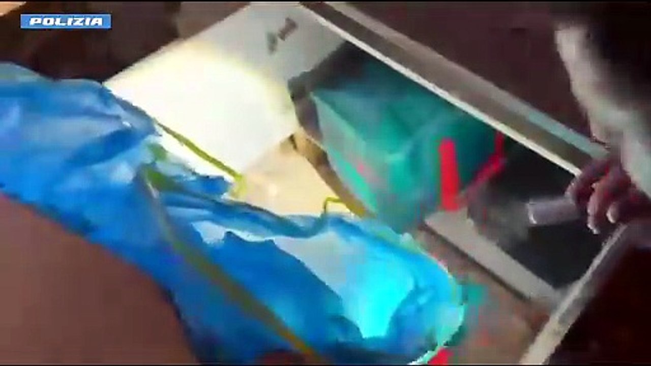 Il video del maxi sequestro di droga in via Plebiscito a Catania